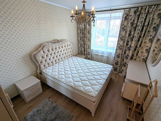 Продам трехкомнатную (3-комн.) квартиру, Колхозная ул, 55к4, Услонь д