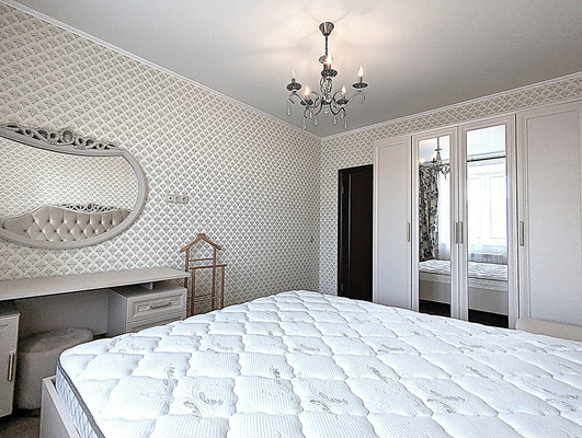 Продам трехкомнатную (3-комн.) квартиру, Колхозная ул, 55к4, Услонь д