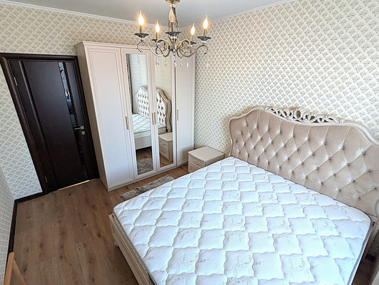 Продам трехкомнатную (3-комн.) квартиру, Колхозная ул, 55к4, Услонь д