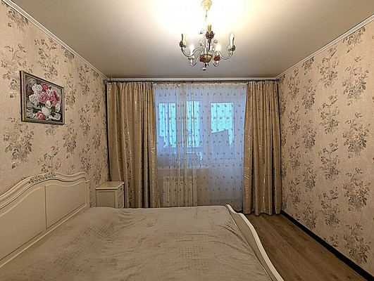 Продам трехкомнатную (3-комн.) квартиру, Колхозная ул, 55к4, Услонь д
