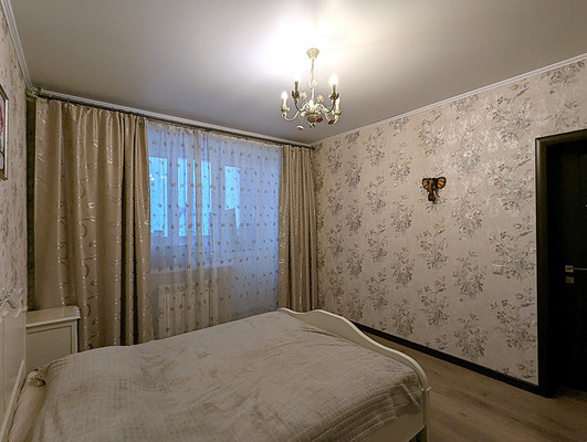 Продам трехкомнатную (3-комн.) квартиру, Колхозная ул, 55к4, Услонь д