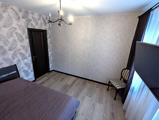 Продам трехкомнатную (3-комн.) квартиру, Колхозная ул, 55к4, Услонь д