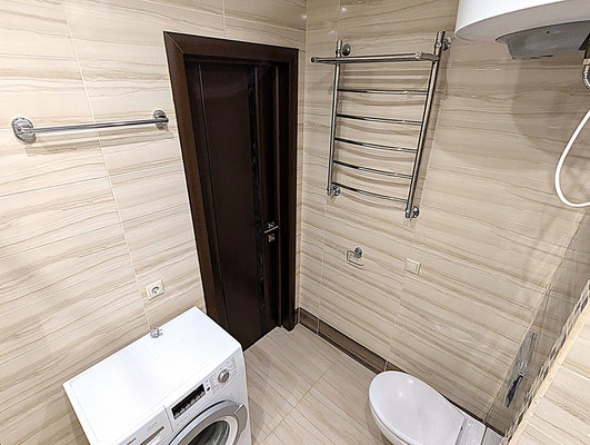 Продам трехкомнатную (3-комн.) квартиру, Колхозная ул, 55к4, Услонь д