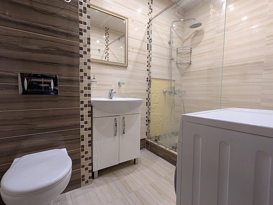 Продам трехкомнатную (3-комн.) квартиру, Колхозная ул, 55к4, Услонь д