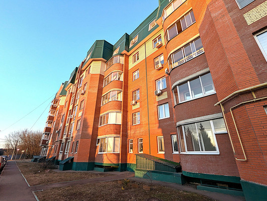 Продам трехкомнатную (3-комн.) квартиру, Колхозная ул, 55к4, Услонь д