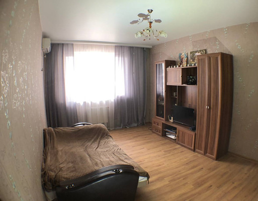 Продам однокомнатную (1-комн.) квартиру, им. Александра Покрышкина ул, 2/2, Краснодар г