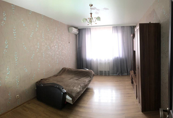Продам однокомнатную (1-комн.) квартиру, им. Александра Покрышкина ул, 2/2, Краснодар г
