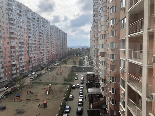 Продам однокомнатную (1-комн.) квартиру, им. Александра Покрышкина ул, 2/2, Краснодар г