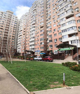 Продам однокомнатную (1-комн.) квартиру, им. Александра Покрышкина ул, 2/2, Краснодар г