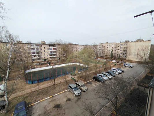 Продам двухкомнатную (2-комн.) квартиру, Опаринская ул, 1, Быково рп
