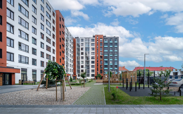 Продам трехкомнатную (3-комн.) квартиру (долевое), Батальная ул, Калининград г