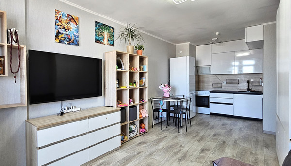 Продам двухкомнатную (2-комн.) квартиру, Муромская ул, 24А, Пермь г