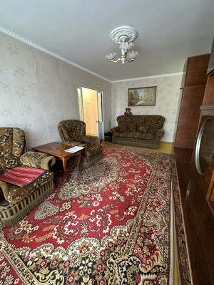 Продам трехкомнатную (3-комн.) квартиру, Комсомольская ул, 17а, Октябрьский г
