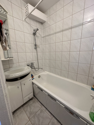 Продам трехкомнатную (3-комн.) квартиру, Комсомольская ул, 17а, Октябрьский г