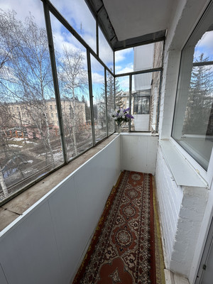 Продам трехкомнатную (3-комн.) квартиру, Комсомольская ул, 17а, Октябрьский г