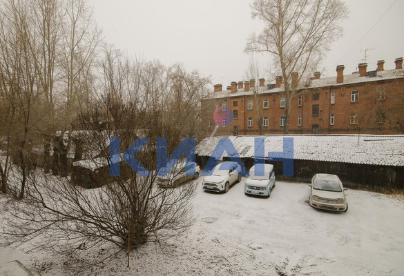 Продам трехкомнатную (3-комн.) квартиру, Малиновского ул, 8, Красноярск г