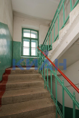 Продам трехкомнатную (3-комн.) квартиру, Малиновского ул, 8, Красноярск г