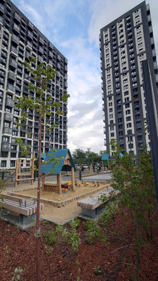 Продам трехкомнатную (3-комн.) квартиру, Хуторская ул, 1, Екатеринбург г