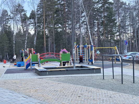 Продам двухкомнатную (2-комн.) квартиру, Светлый мкр, 1, Екатеринбург г
