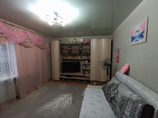 Продам двухкомнатную (2-комн.) квартиру, Пионерская ул, 109, Волгодонск г