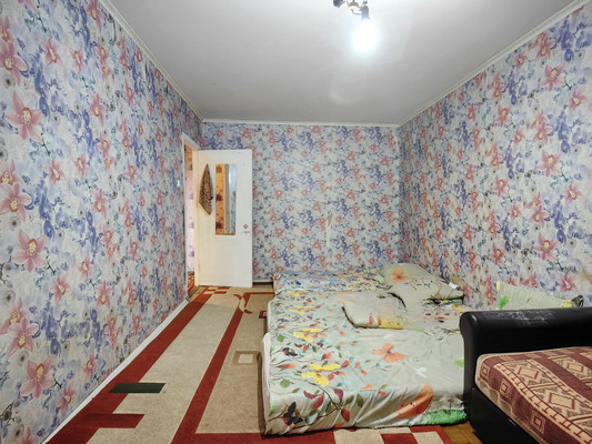 Продам двухкомнатную (2-комн.) квартиру, Серпуховская ул, 27, Липицы с