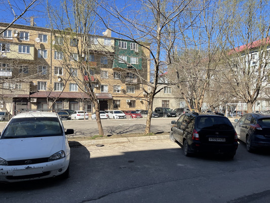 Продам двухкомнатную (2-комн.) квартиру, Джамалутдина Атаева ул, 6, Махачкала г