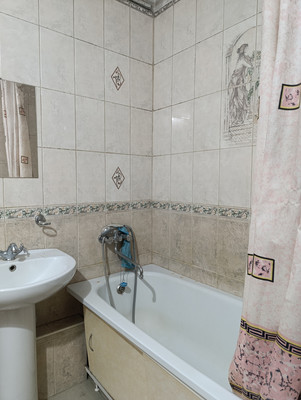 Продам двухкомнатную (2-комн.) квартиру, Строителей пр-кт, 39, Пенза г