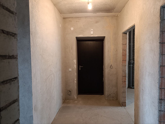 Продам трехкомнатную (3-комн.) квартиру, Флагманская ул, 3, Калининград г