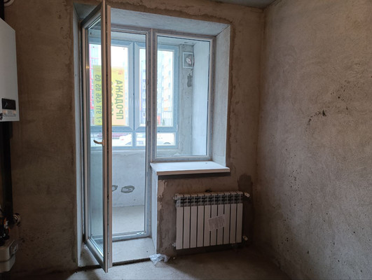 Продам трехкомнатную (3-комн.) квартиру, Флагманская ул, 3, Калининград г