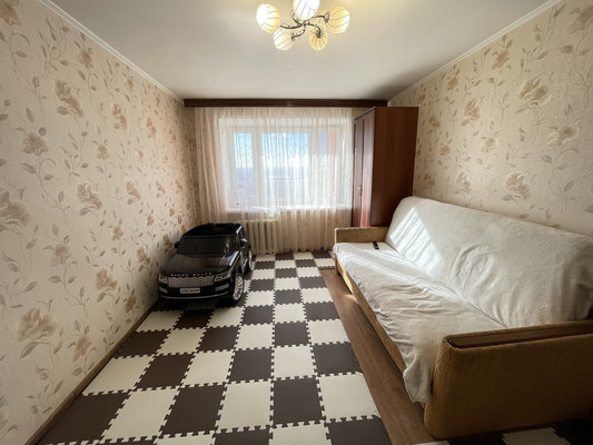 Продам двухкомнатную (2-комн.) квартиру, ГСК Кузнечики тер, 5, Кузнечики п