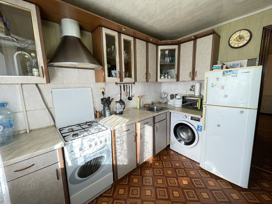Продам двухкомнатную (2-комн.) квартиру, ГСК Кузнечики тер, 5, Кузнечики п