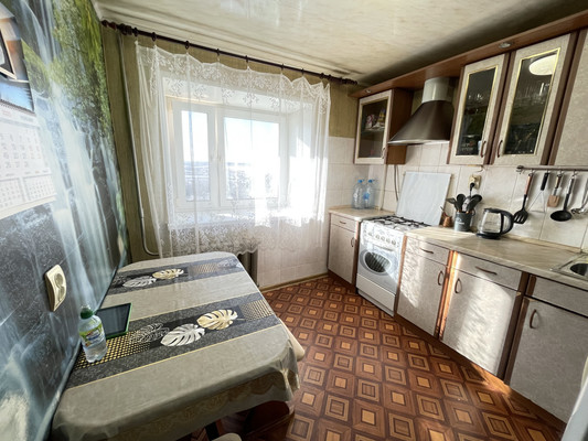 Продам двухкомнатную (2-комн.) квартиру, ГСК Кузнечики тер, 5, Кузнечики п