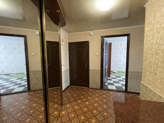 Продам двухкомнатную (2-комн.) квартиру, ГСК Кузнечики тер, 5, Кузнечики п