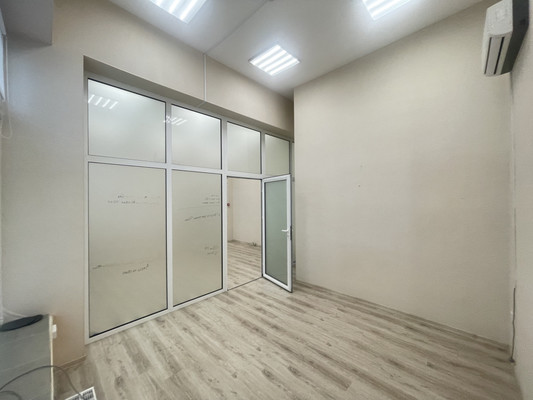 Продам коммерческое помещение 127 м2, Елизаветинская ул, 4, Калининград г