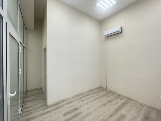 Продам коммерческое помещение 127 м2, Елизаветинская ул, 4, Калининград г