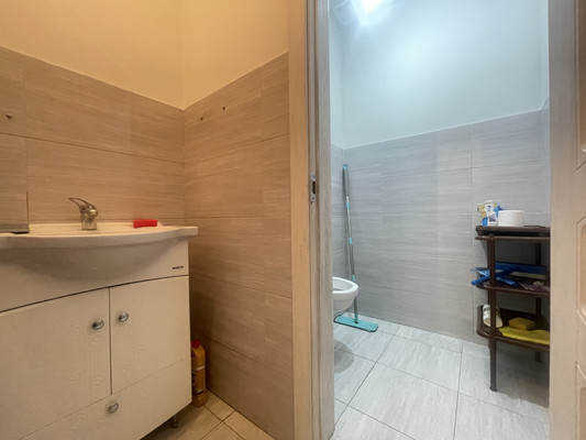 Продам коммерческое помещение 127 м2, Елизаветинская ул, 4, Калининград г