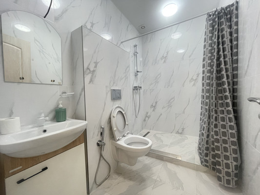 Продам коммерческое помещение 127 м2, Елизаветинская ул, 4, Калининград г
