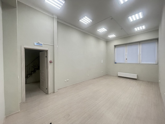 Продам коммерческое помещение 127 м2, Елизаветинская ул, 4, Калининград г