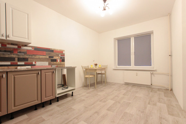 Продам однокомнатную (1-комн.) квартиру, Юнтоловский пр-кт, 53к1, Санкт-Петербург г