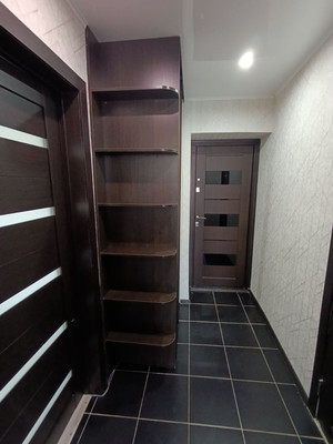 Продам двухкомнатную (2-комн.) квартиру, Курганская ул, 70ка, Ишим г