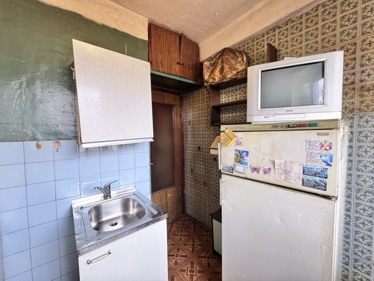 Продам трехкомнатную (3-комн.) квартиру, Ударников пр-кт, 15Ак1, Санкт-Петербург г