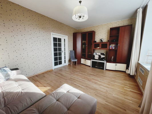 Продам трехкомнатную (3-комн.) квартиру, Типанова ул, 4, Санкт-Петербург г