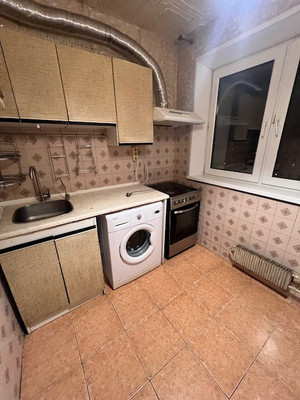 Продам двухкомнатную (2-комн.) квартиру, Шокальского проезд, 36к2, Москва г