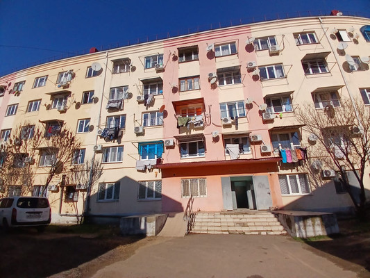 Продам однокомнатную (1-комн.) квартиру, Ленина ул, 9, Новомихайловский пгт