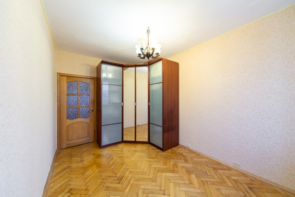 Продам трехкомнатную (3-комн.) квартиру, Твардовского ул, 31к2, Москва г