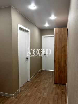 Продам двухкомнатную (2-комн.) квартиру, Куйбышева ул, 17, Выборг г