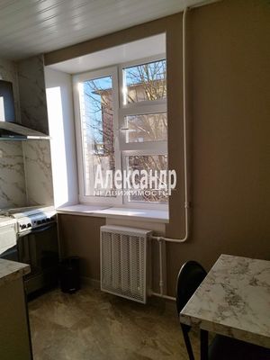 Продам двухкомнатную (2-комн.) квартиру, Куйбышева ул, 17, Выборг г