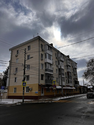 Продам двухкомнатную (2-комн.) квартиру, Гимназическая ул, 18, Краснодар г