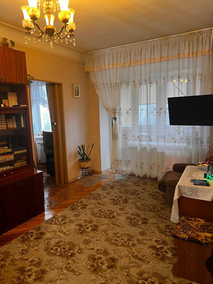 Продам двухкомнатную (2-комн.) квартиру, Гимназическая ул, 18, Краснодар г