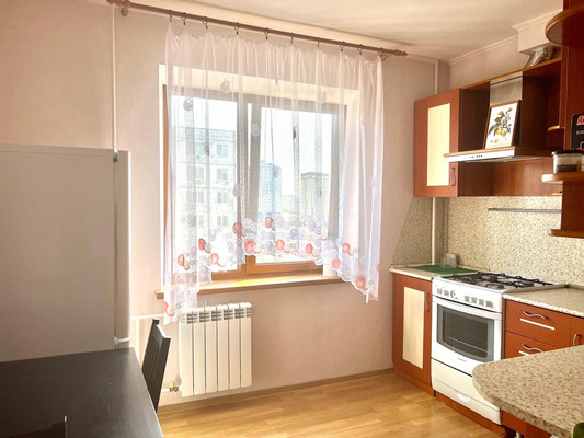 Продам однокомнатную (1-комн.) квартиру, Волгоградская ул, 50, Новороссийск г
